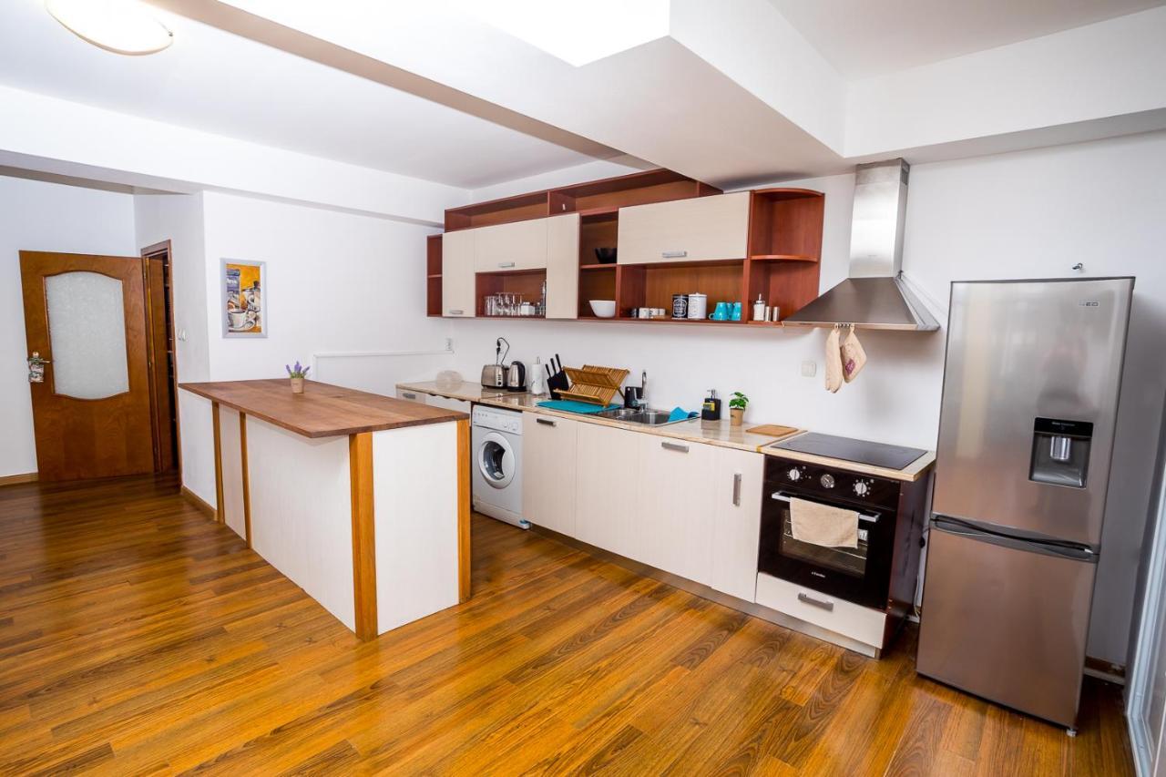 Old City Square Apartment Ловеч Экстерьер фото